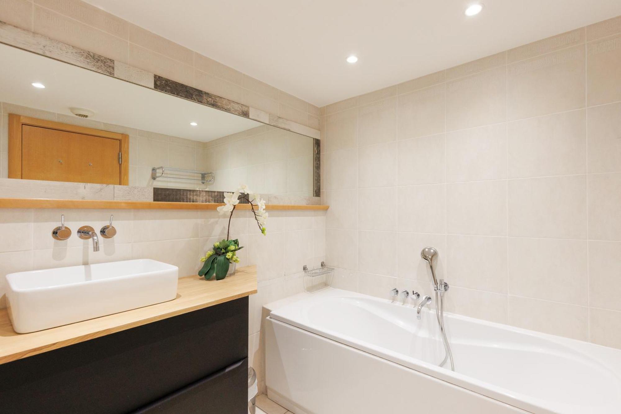 Pavillon Riviera Original Apartment Cannes Bagian luar foto