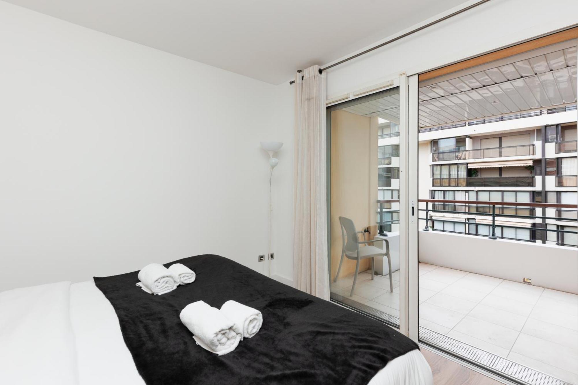 Pavillon Riviera Original Apartment Cannes Bagian luar foto