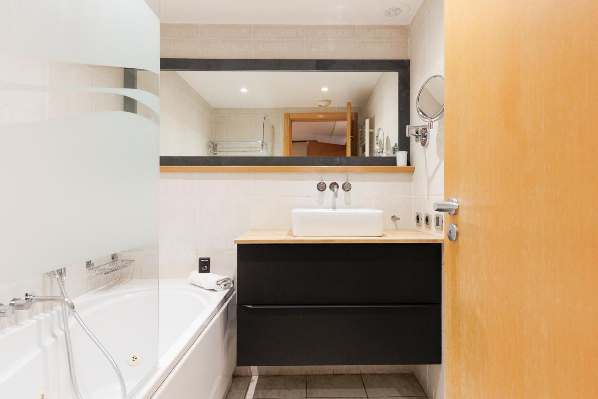 Pavillon Riviera Original Apartment Cannes Bagian luar foto